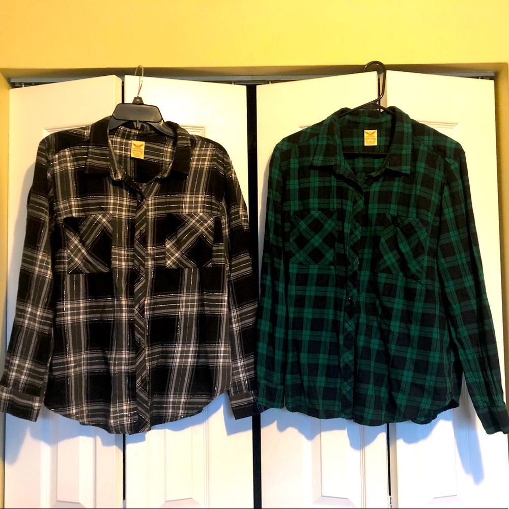 XL women’s faded glory button down